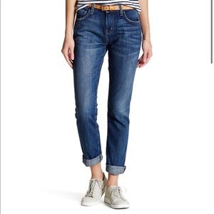 CURRENT/ELLIOTT RENDEZVOUS The slim-boyfriend jean